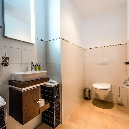 Haus Colosseo By Premium Apartment