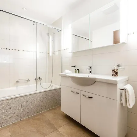 Haus Colosseo زيرمات